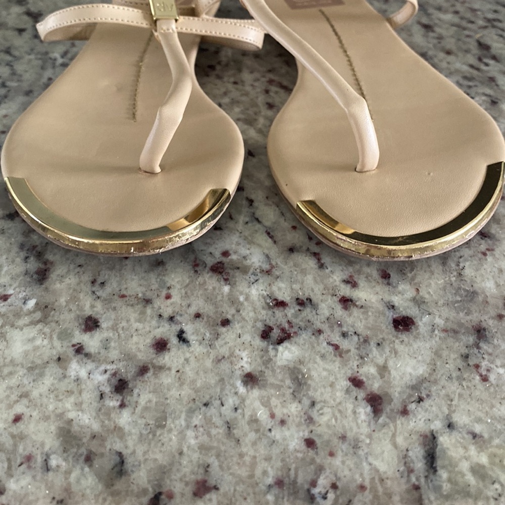 DV Dolce Vita Strapped Sandal size 8 in great condition - Picture 6 of 7